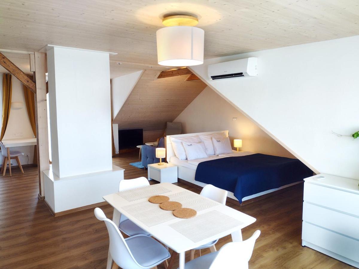 Apartman Kollarovi Ceske Budejovice Bagian luar foto